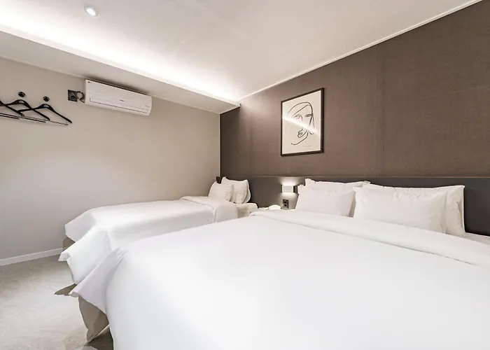 Gwangalli Yam Hotel