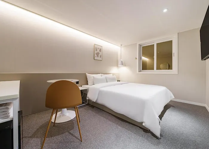 Hotel Gwangalli Yam *